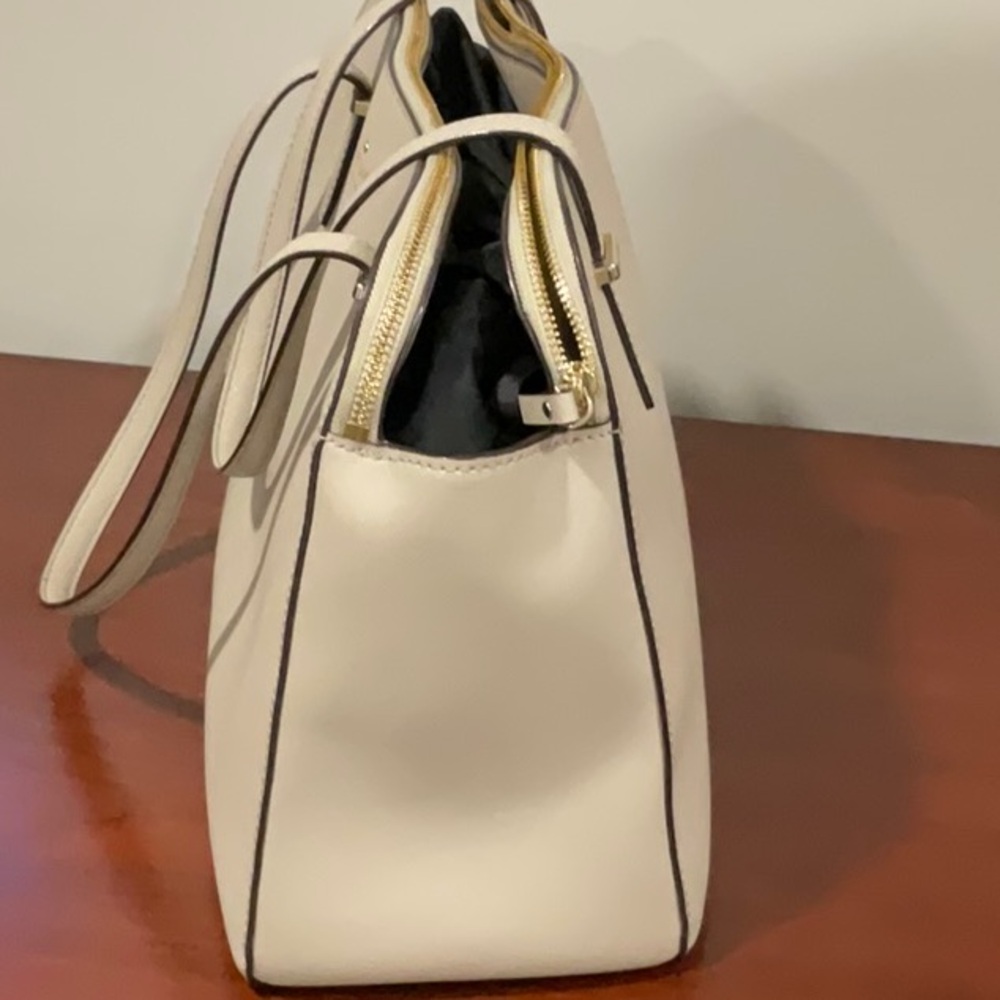 Kate Spade work tote - Picture 4 of 8